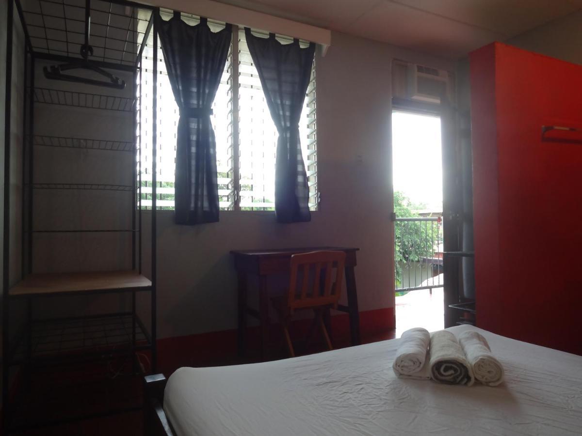Hostal Harvest House León Екстериор снимка