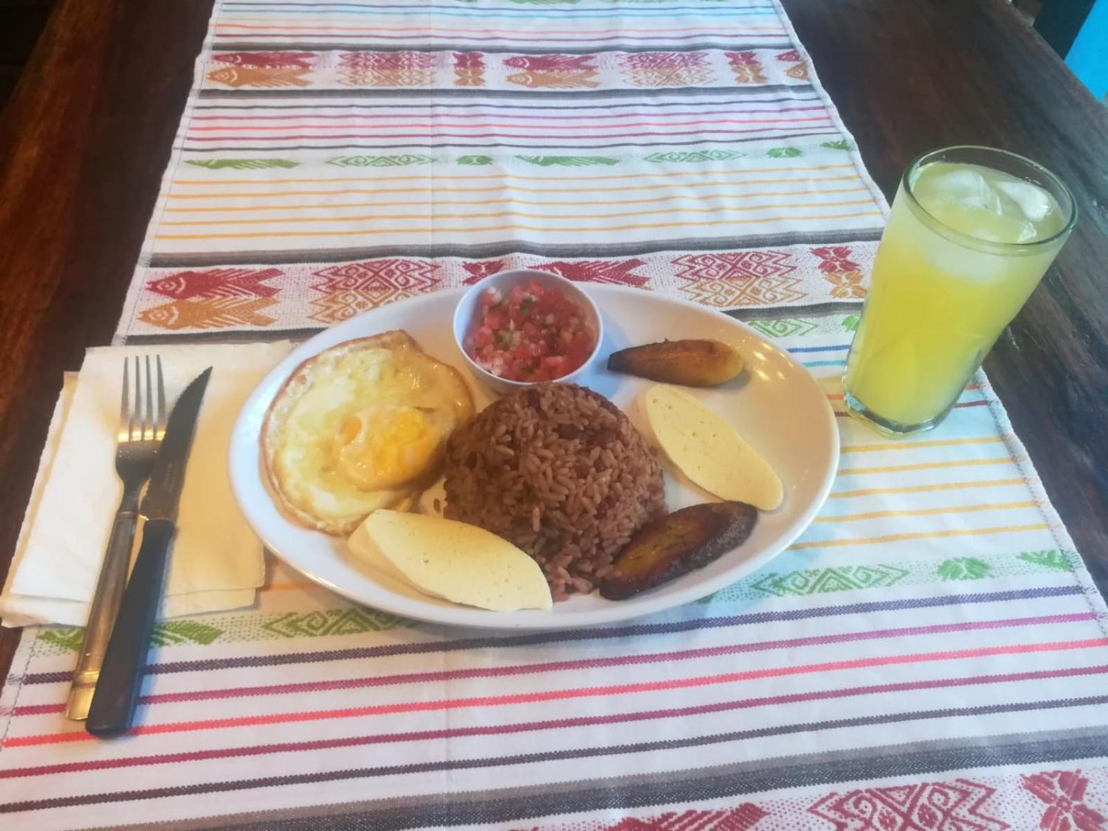 Hostal Harvest House León Екстериор снимка
